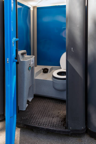 Portable Toilet Options We Offer in Sharpsville, PA